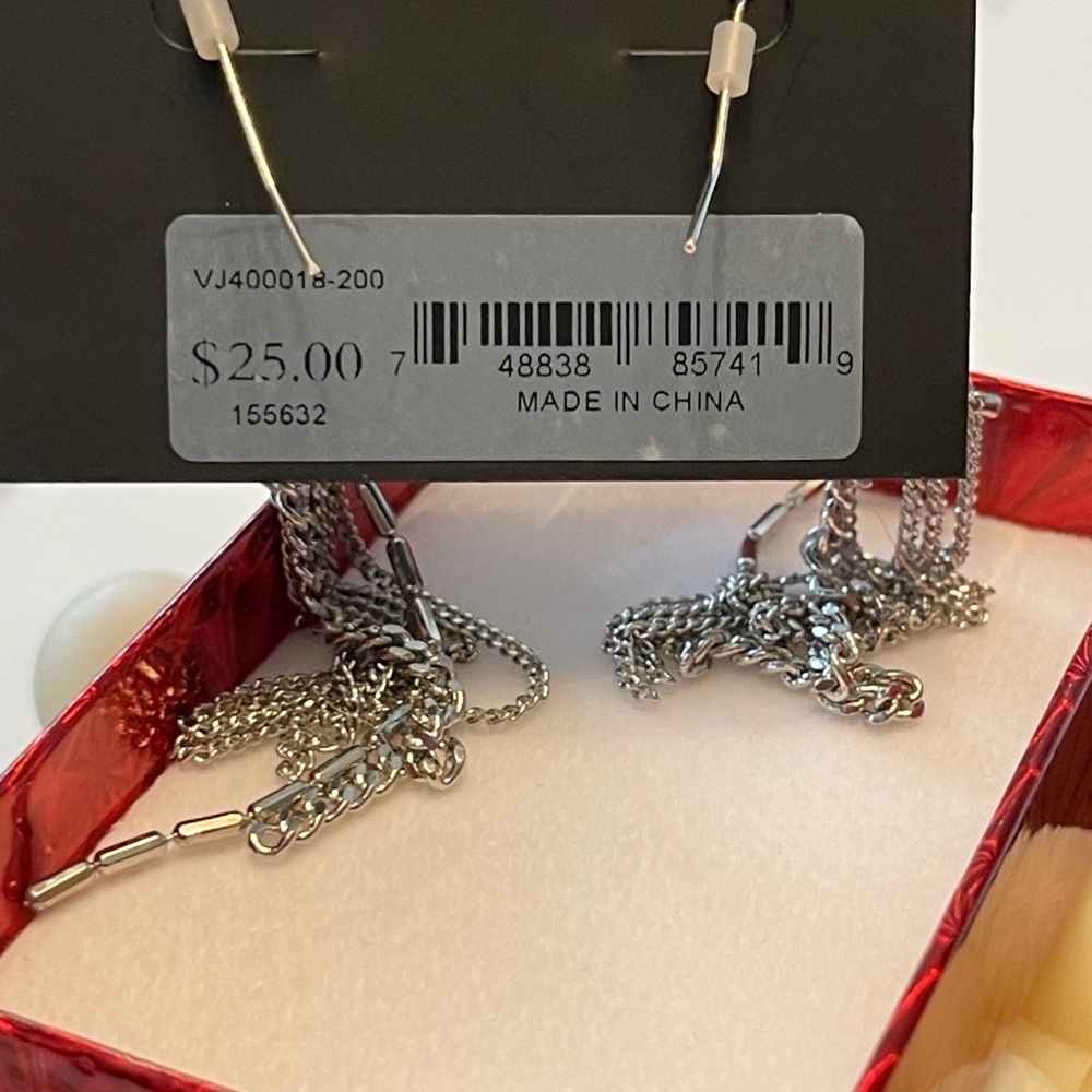 VINCE CAMUTO Metal Tassel Earrings - Picture 7 of 8